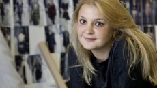 Ο κόσμος της μόδας αποχαιρετά την Σοφία Κοκοσαλάκη - Τι γράφουν τα διεθνή ΜΜΕ