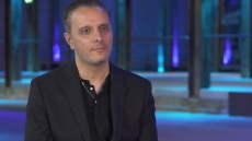 Ειδικός σύμβουλος του Μητσοτάκη σε δημιουργικό επίπεδο ο Στηβ Βρανάκης