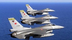 Νέο μπαράζ τουρκικών προκλήσεων στο Αιγαίο: 45 παραβιάσεις, εμπλοκές και πτήσεις drones