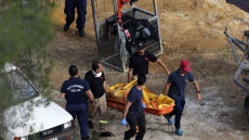 Serial killer στην Κύπρο: Βαλίτσες με ροζ κορδέλες έξω από το σπίτι του 