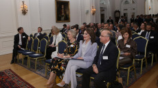 Γιάννα Αγγελοπούλου: Παρουσίαση του προγράμματος Κέιμπριτζ στη Βρετανική Κατοικία