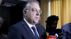 Θεοδωρικάκος στον ΘΕΜΑ 104,6: Οι συζητήσεις για ξερονήσια δεν έχουν νόημα