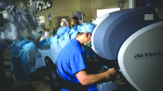 Metropolitan Hospital: Το μόνο στην Ελλάδα με DaVinci Xi & DaVinci Si για ελάχιστα επεμβατικές μεθόδους