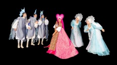 «Ο Τσάρος με τη μακριά γενειάδα»: Ένα ρωσικό παραμύθι που ανεβάζει η Κάρμεν Ρουγγέρη