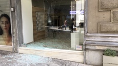 Φοιτητικό συλλαλητήριο: Έσπασαν κατάστημα - Χτύπησαν φωτορεπόρτερ