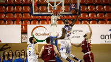 Basket League, Λάρισα - Ήφαιστος 58-63: Με Σμιθ - Έβανς το «διπλό»