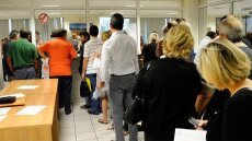 Κοινωνικό Εισόδημα Αλληλεγγύης(ΚΕΑ): Πότε μπαίνουν τα χρήματα του ΟΠΕΚΑ