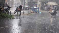 Καιρός: Πού θα «χτυπήσουν» βροχές και καταιγίδες τις επόμενες ώρες 