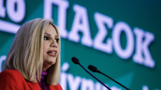 Γεννηματά κατά Μητσοτάκη για την επιλογή διοικητών στα νοσοκομεία