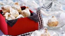 Μαμούλια, τα χριστουγεννιάτικα γλυκά της Χίου