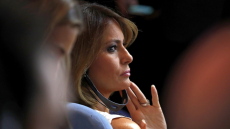 «Free Melania»: Σάλος με τη μη εγκεκριμένη βιογραφία της «Πρώτης Κυρίας» των ΗΠΑ