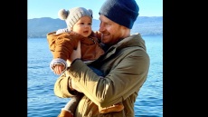 Ο πρίγκιπας Χάρι και η Μέγκαν Μαρκλ δείχνουν καινούρια φωτογραφία του Άρτσι