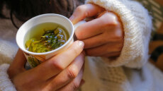 Το ρόφημα που μειώνει κατά 56% τον κίνδυνο εμφράγματος και εγκεφαλικού