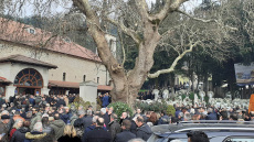 Θεόδωρος Νιτσιάκος: Πλήθος κόσμου στα Ιωάννινα για το τελευταίο αντίο 