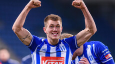 Η ΑΕΚ έφερε τον Πολωνό Σιμάνσκι στην Αθήνα