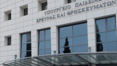 Ανοίγουν  2.130 νέες θέσεις Νηπιαγωγών, εκπαιδευτικών Καλλιτεχνικών και Θεατρικών σπουδών