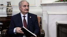 Γερμανικός Τύπος για την επίσκεψη Χαφτάρ στην Αθήνα: «Ο εχθρός της Τουρκίας είναι φίλος της Ελλάδας»