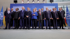 Διάσκεψη για τη Λιβύη: Τα γερμανικά ΜΜΕ αποθεώνουν την «ειρηνοποιό Μέρκελ»