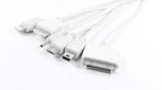 Ευρωπαϊκό Κοινοβούλιο: Ζητά κοινό φορτιστή για φορητές συσκευές μέχρι το καλοκαίρι