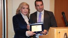 Το Προξενικό Σώμα βράβευσε την Μαριάννα Βαρδινογιάννη