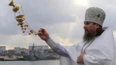 Η Ρωσική εκκλησία ζητά να σταματήσουν οι αγιασμοί σε πυρηνικά όπλα!