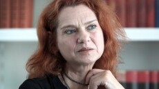 Συγγραφέας Ασλί Ερντογάν: Δεν επιστρέφω στην Τουρκία, μια ακόμη σύλληψη θα σήμαινε τον θάνατο