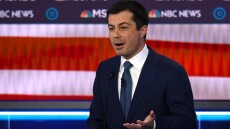 Δημοκρατικοί: Ο Μπούτιτζετζ συγκέντρωσε έξι εκατ. δολάρια για την εκστρατεία του από τον Ιανουάριο