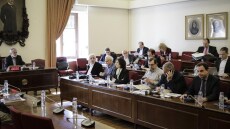 Προανακριτική Novartis: Αποχωρεί καταγγέλλοντας τη διαδικασία το ΚΚΕ