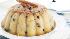 Χαλβάς σιμιγδαλένιος με μέλι και πορτοκάλι