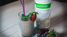 Πρωτεϊνούχο smoothie βανίλια με φρούτα