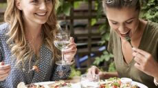 Τα 4 SOS της γυναικείας διατροφής