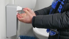 Κορωνοϊός - Aμερικανική ποτοποιία: H βότκα δεν σώζει