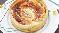 Τάρτα με φέτα και ανθότυρο