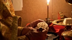 Κορωνοϊός - Ομότιμη καθηγήτρια λοιμωξιολογίας: Θα κοινωνήσω γιατί πιστεύω στον Θεό και δεν κολλάω