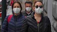 Κορωνοϊός - Μένουμε σπίτι: Θα εισηγηθώ να κλείσουν οι καφετέριες, λέει μέλος της Επιτροπής Ειδικών (ΘΕΜΑ 104,6)