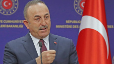 Μεταναστευτικό - Τουρκία: Τα σύνορα της Ευρώπης δεν ξεκινούν στην Ελλάδα, προκαλεί ο Τσαβούσογλου