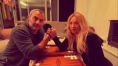 Κορωνοϊός: Η Γωγώ Μαστροκώστα και ο Τραϊανός Δέλλας μένουν σπίτι και δείχνουν πώς περνούν 