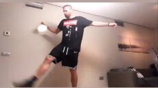 Κορωνοϊός - Μπόγρης: Έκανε το challenge με το χαρτί τουαλέτας και δηλώνει «Ροναλντίνιο»