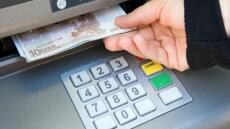Κορωνοϊός - Ένωση Τραπεζών: Δεν τίθεται περιορισμός στις αναλήψεις μετρητών από λογαριασμούς