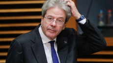 Η ΕΕ βάζει στον «πάγο» τη δημοσιονομική «χαλαρότητα»