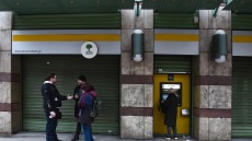 Επιδόματα: Πότε θα πληρωθούν οι δικαιούχοι του ΟΠΕΚΑ