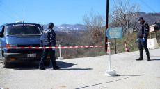 Κορωνοϊός: Ξεκληρίστηκαν οικογένειες στην «Ουχάν της Ελλάδας», τη Δαμασκηνιά