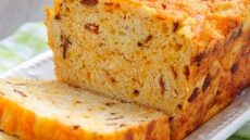 Αλμυρό κέικ αλλαντικών