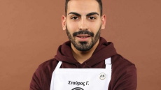 MasterChef: Ο Σταυρής Γεωργίου βγάζει... δημόσια τα φρύδια του 