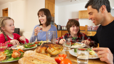 Γιατί προσέχουμε λιγότερο το περιβάλλον όταν γινόμαστε γονείς