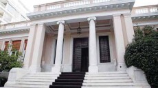 Κυβέρνηση: Τα ΚΕΚ δεν θα πληρωθούν για το καταργηθέν πρόγραμμα τηλεκατάρτισης