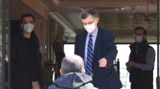 Κορωνοϊός - Η FAZ αποθεώνει Τσιόδρα και κυβέρνηση: «Ένας γιατρός για όλους τους Έλληνες»