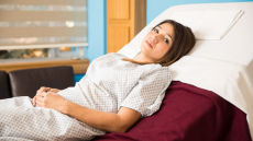 Χρόνια Φλεγμονή: Η διατροφή που προφυλάσσει και εκείνη που απειλεί