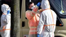 Κορωνοϊός: Πονοκέφαλος και ανοσμία τα συχνότερα συμπτώματα της νόσου σε ελαφρά ασθενείς