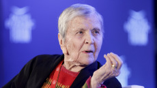 Ελένη Γλύκατζη - Αρβελέρ: Συνάνθρωπος είναι λέξη μόνο στα ελληνικά - Έγκλημα και βλακεία να μην εμβολιαζόμαστε